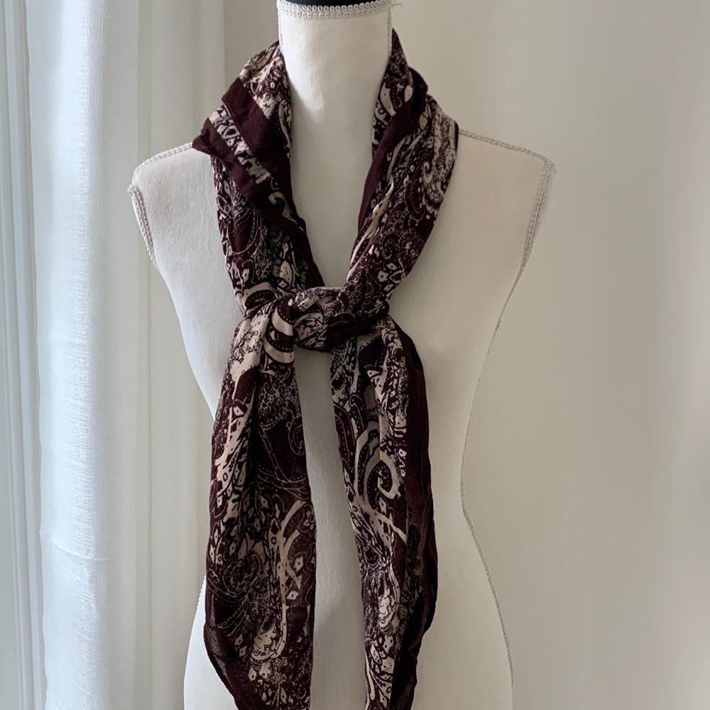 Banana Republic Burgandy Square Paisley scarf
